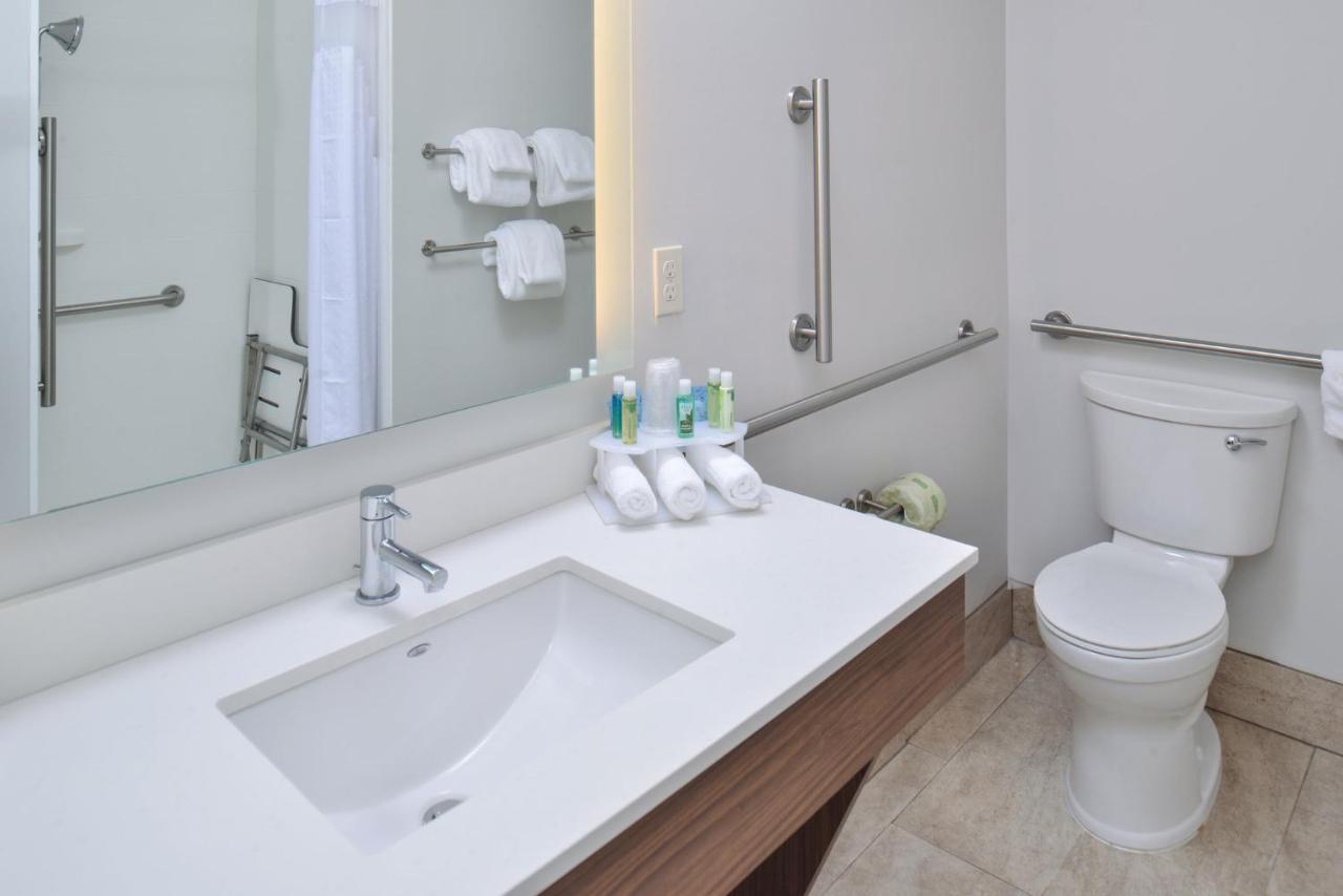 Holiday Inn Express & Suites - Brighton South - Us 23 By Ihg Kültér fotó