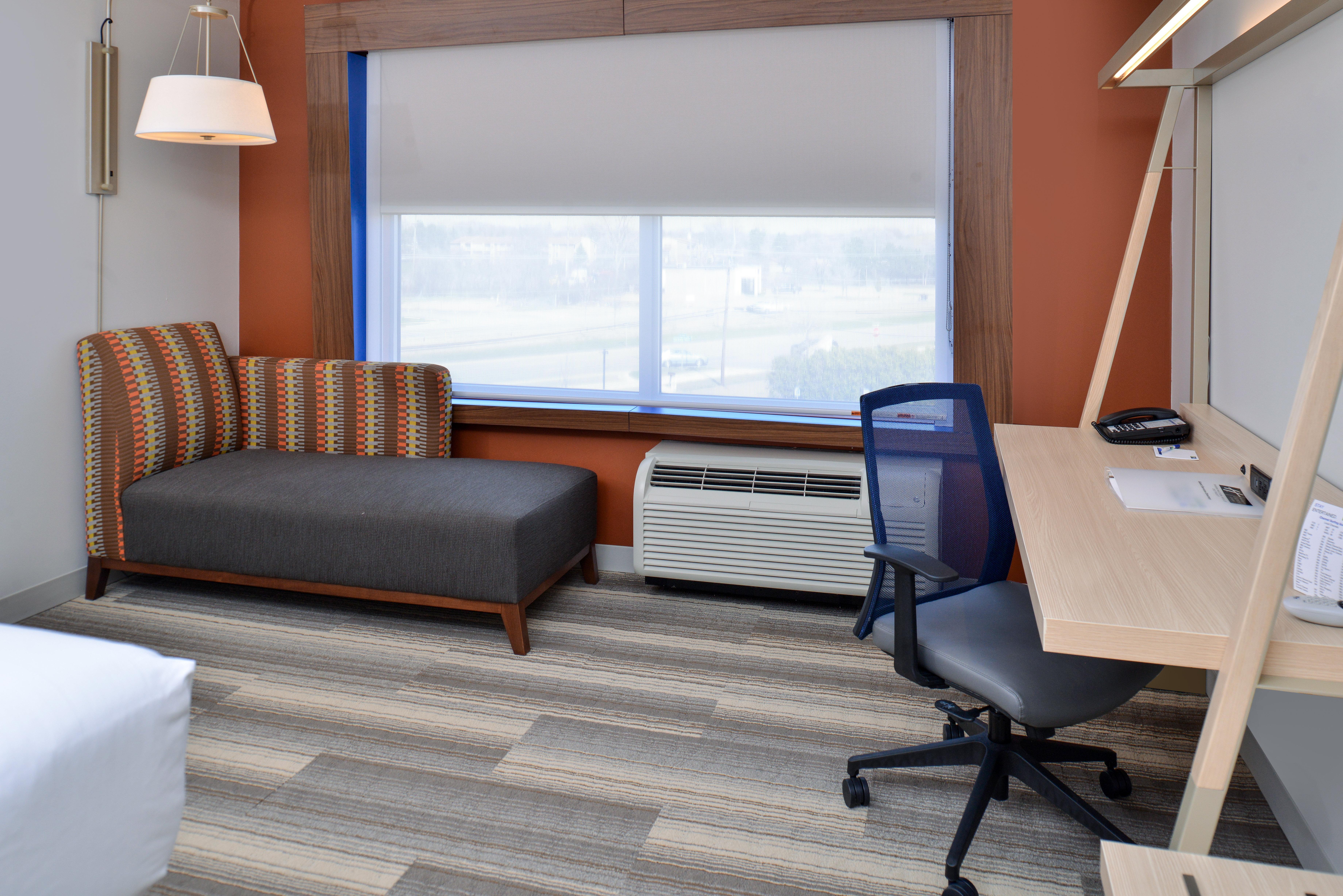 Holiday Inn Express & Suites - Brighton South - Us 23 By Ihg Kültér fotó