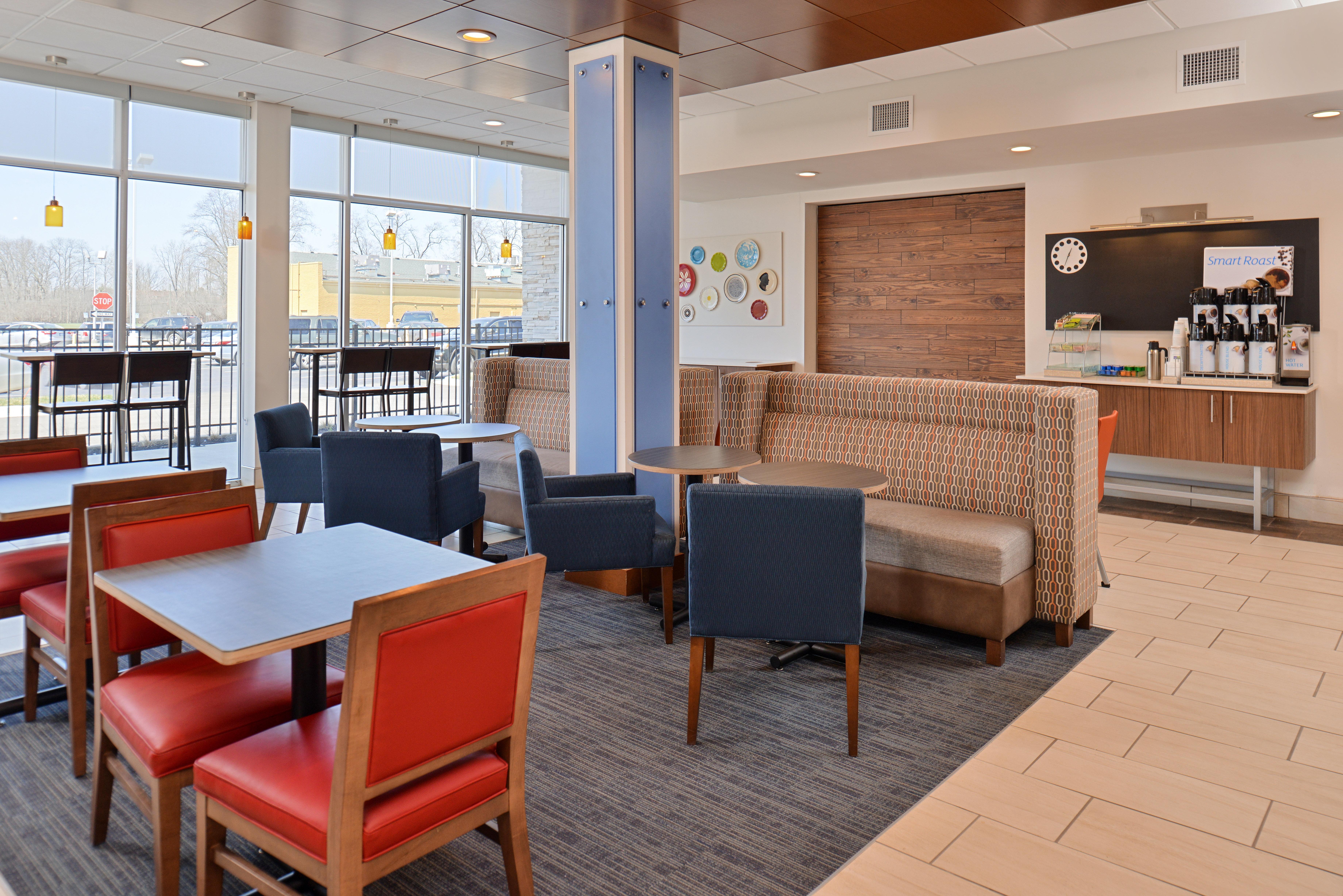Holiday Inn Express & Suites - Brighton South - Us 23 By Ihg Kültér fotó